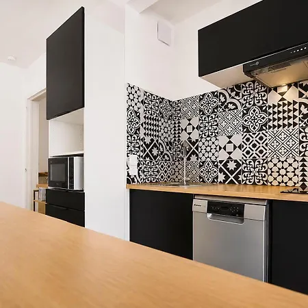 Elegant T2 Avec Balcon, Parking Et Climatisation Apartment