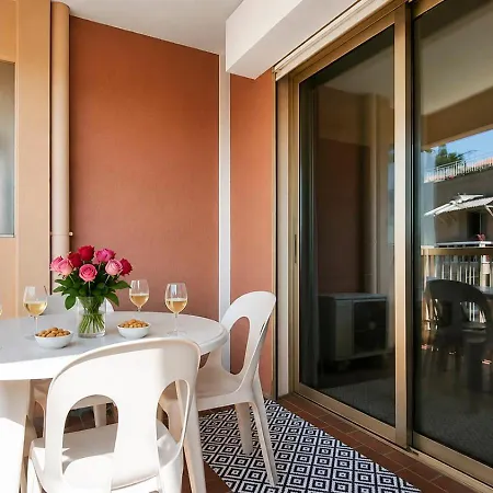 Elegant T2 Avec Balcon, Parking Et Climatisation Saint-Raphael (Var)